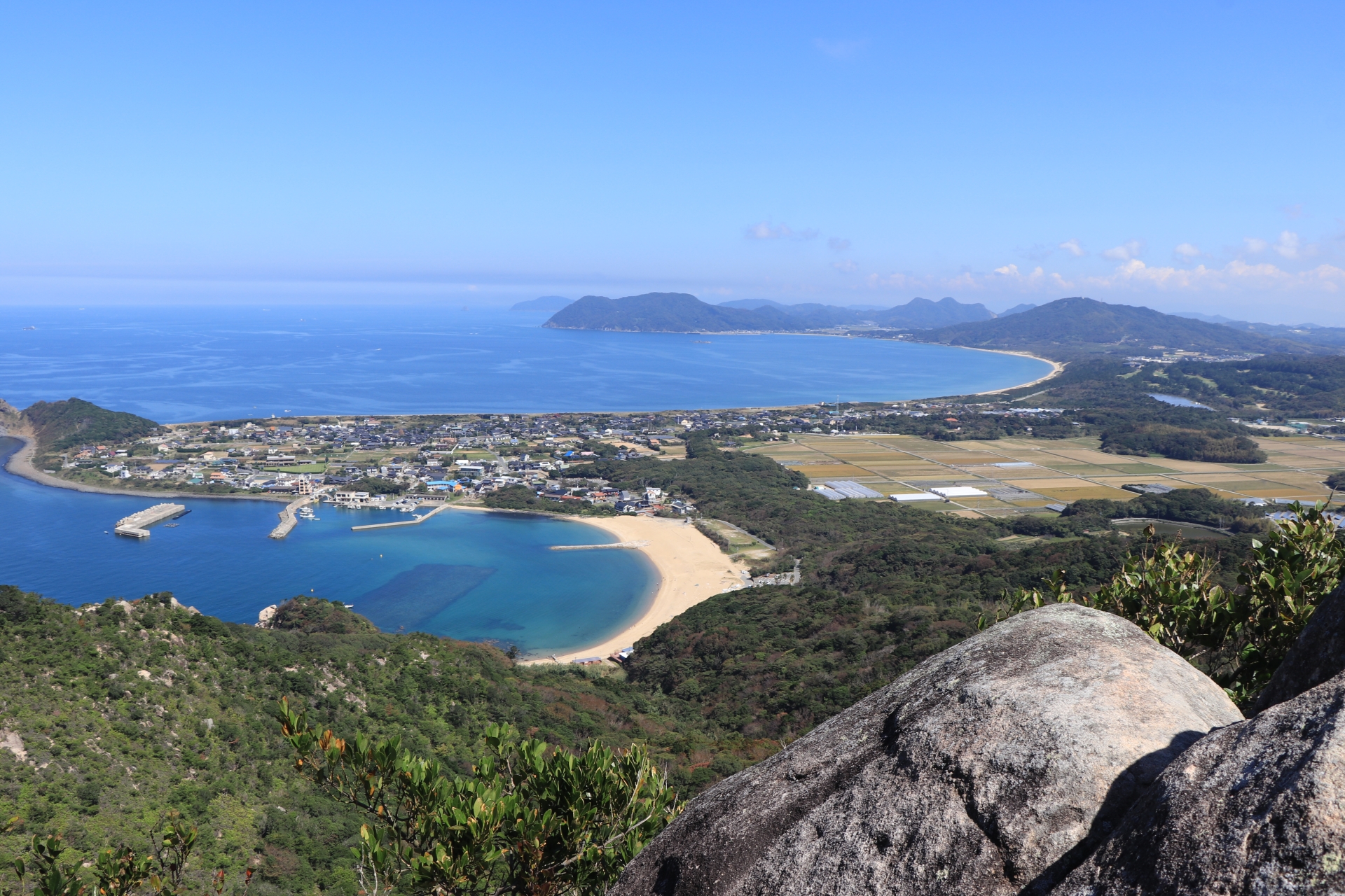 立石山から望む糸島の風景